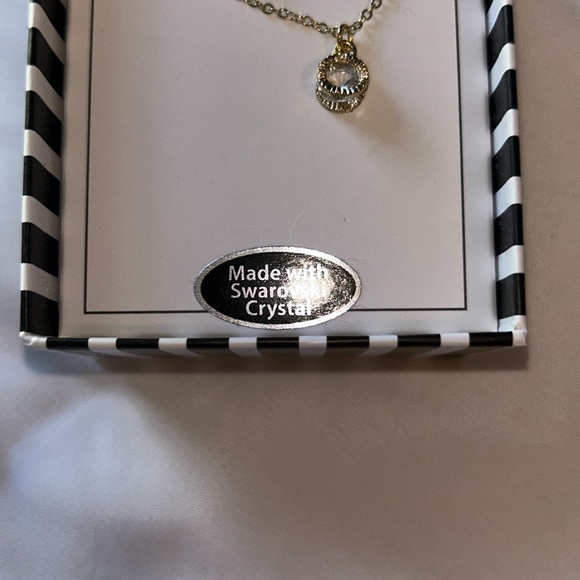 Kohls Sensitive Ears Hypoallergenic Swarovski Crystal Earrings and Necklace Set - Picture 10 of 10